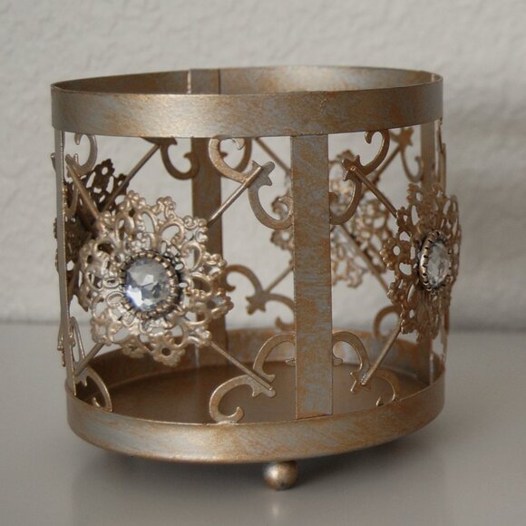 Pier 1, NEW Set of 2 Rustic Gold Candle Holders, 4.25"Dia Base - Picture 4 of 6